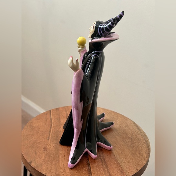 Disney Vintage Maleficent Figurine Porcelain Statue Japan Sleeping Beauty Decor - Picture 3 of 6